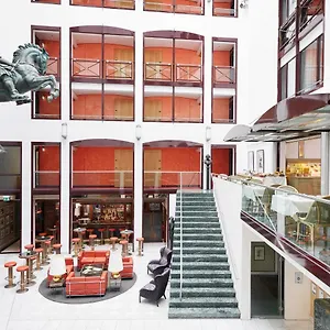 Living Grosser Kurfuerst 4* Berlín